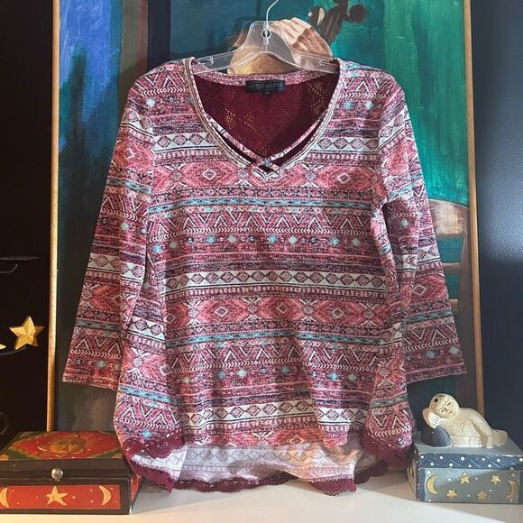 Almost Famous Red and Blue Patterned Hi Low Long Sleeve Top Size L - Picture 9 of 15
